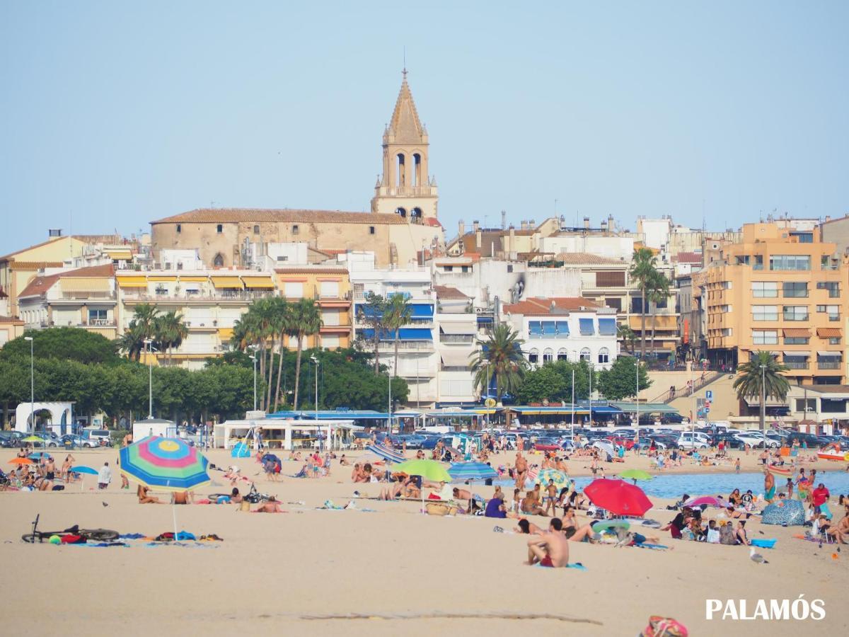 Espectacular Apartament A Palamos Centre! Amb Wifi Extérieur photo