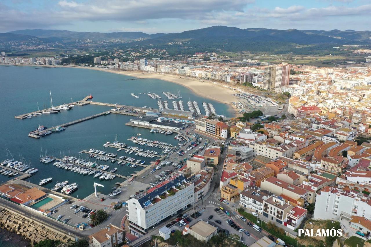Espectacular Apartament A Palamos Centre! Amb Wifi Extérieur photo